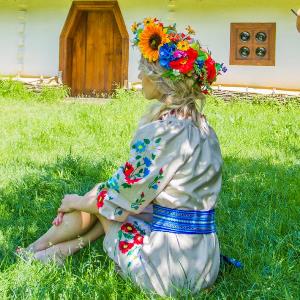 Етнічна українська вишиванка